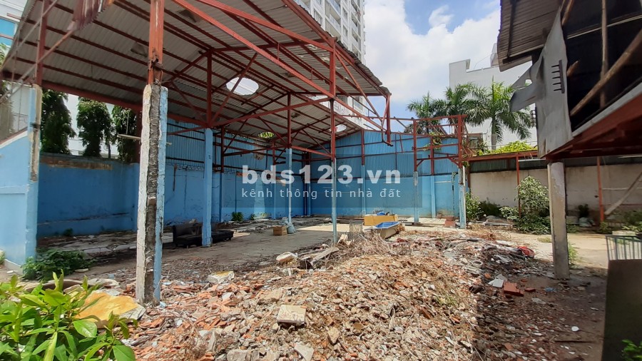 Đất 22 x 70m mặt tiền Quốc Lộ 13 , ngay chung cư Morning Star