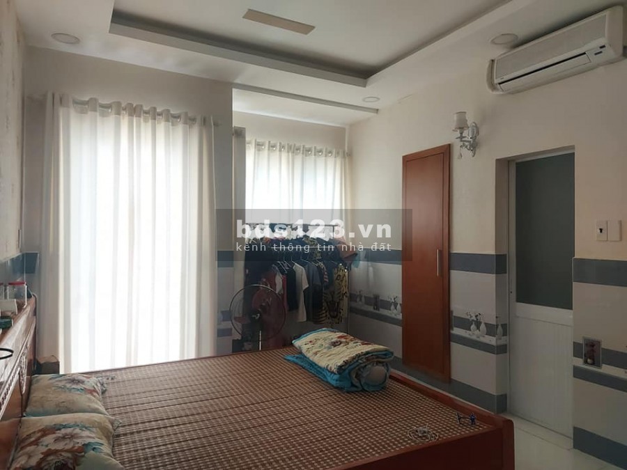 Bán gấp 80m2-2 tầng Trường Chinh, P13 Tân Bình 6 tỷ