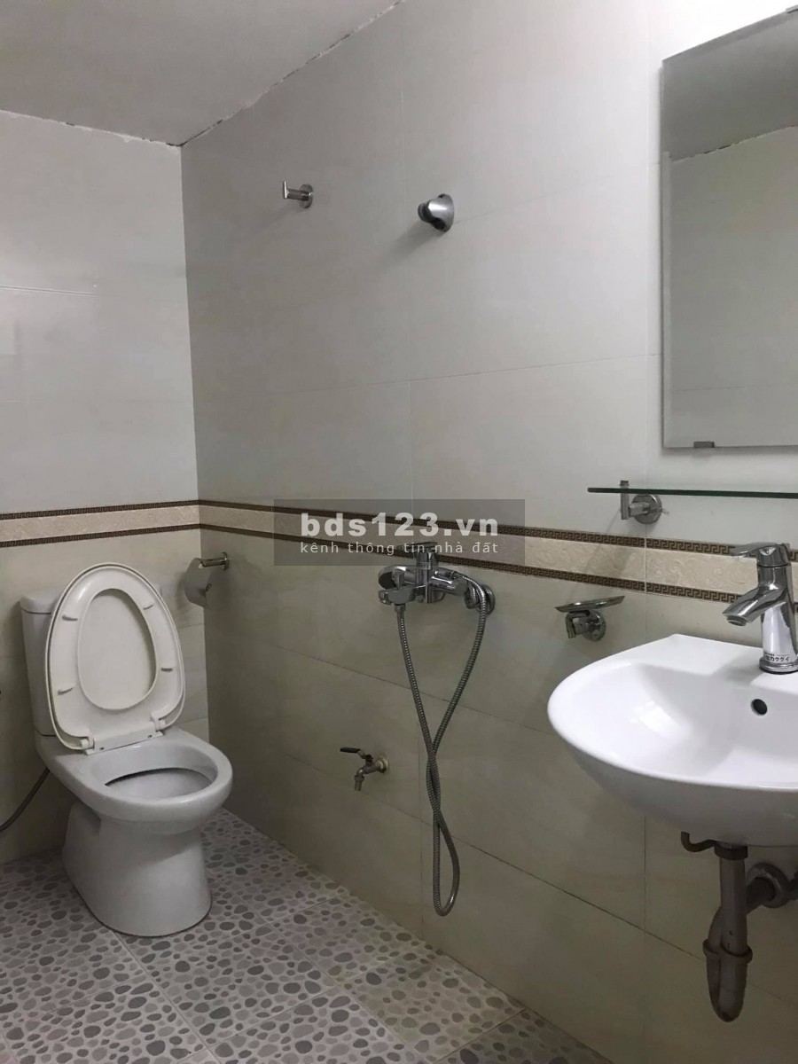 CHÍNH CHỦ CẦN TIỀN NHỜ BÁN NHÀ PHỐ ĐỊNH CÔNG THƯỢNG GẦN 40M2 4 TẦNG CHỈ 2 TỶ HƠN