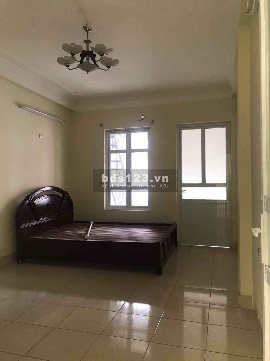 CHÍNH CHỦ CẦN TIỀN NHỜ BÁN NHÀ PHỐ ĐỊNH CÔNG THƯỢNG GẦN 40M2 4 TẦNG CHỈ 2 TỶ HƠN