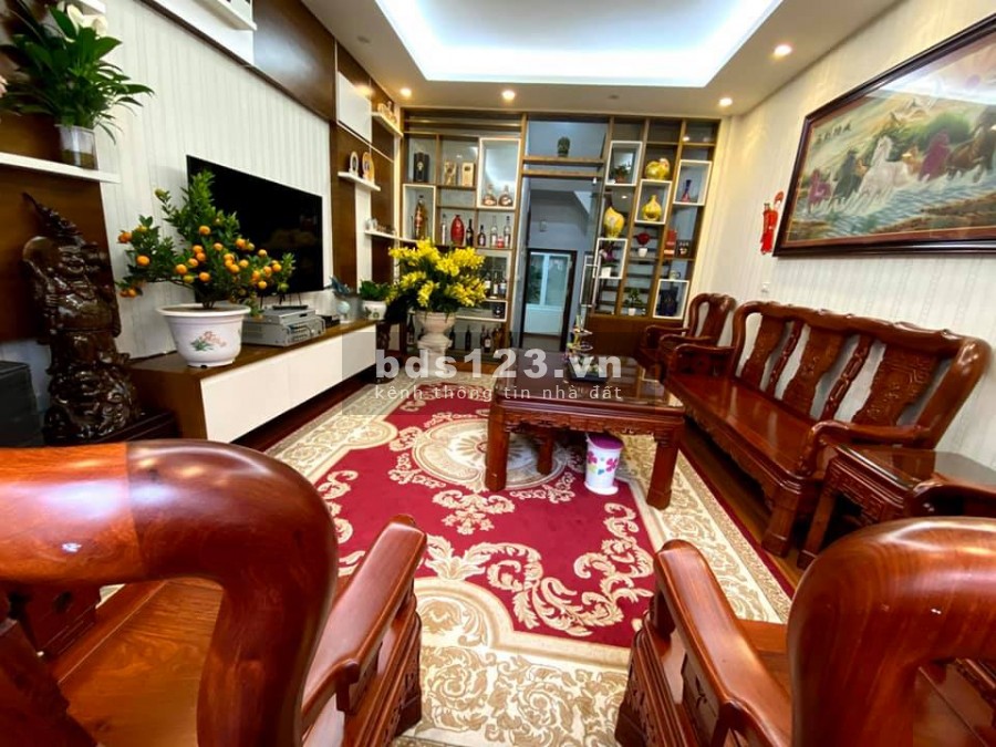 Siêu phẩm Trần Quốc Hoàn 43m, 4t, mt 4.15m, giá 7.5 tỷ