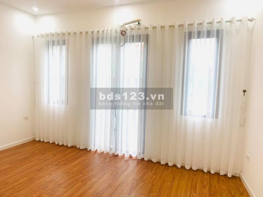 NHÀ MỚI ĐẸP LONG LANH THANG MÁY Ô TÔ TRÁNH KD VP TỐT 6 TẦNG 7,6 TỶ