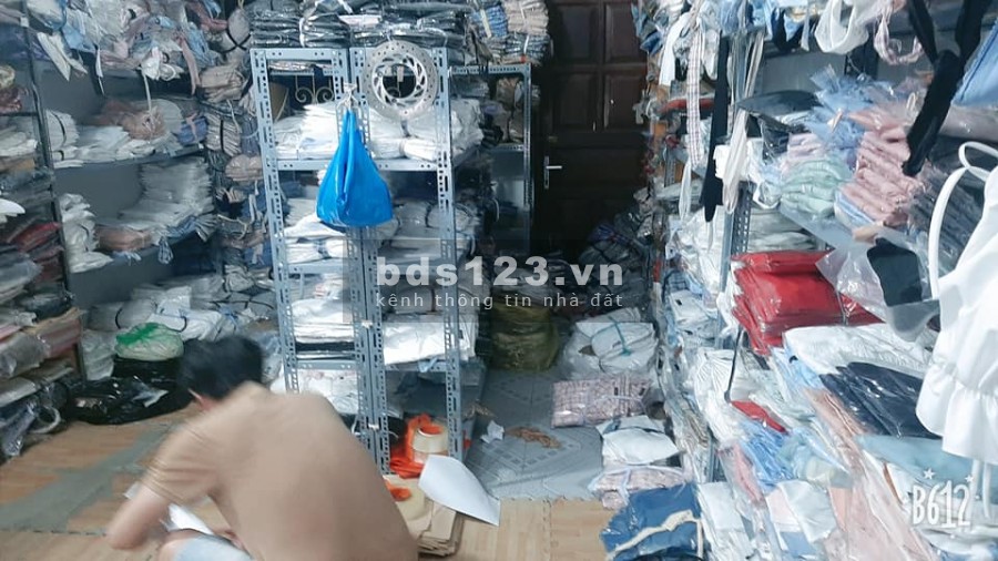 Bán nhà Chùa Bộc, trung tâm thời trang quận Đống Đa, đang cho thuê 18 triệu một tháng.