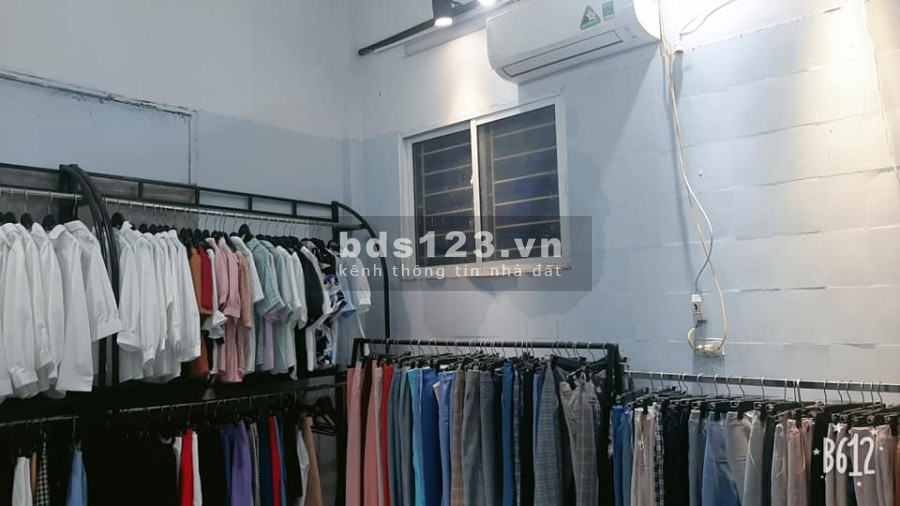 Bán nhà Chùa Bộc, trung tâm thời trang quận Đống Đa, đang cho thuê 18 triệu một tháng.