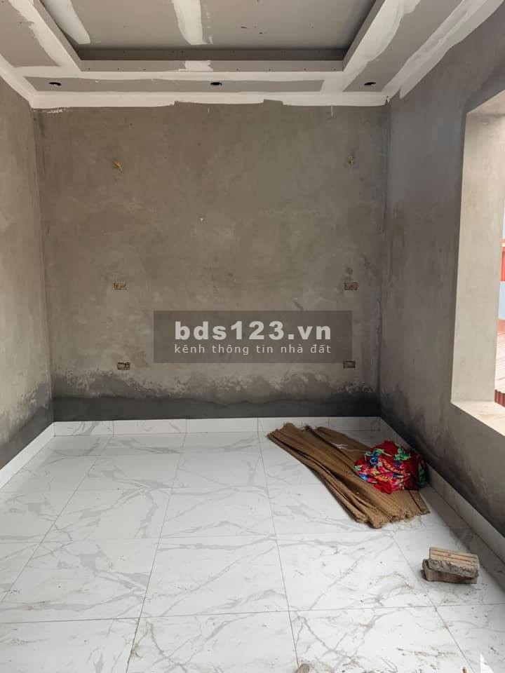 BÁN NHÀ ĐỨC GIANG MỚI CỨNG 100% Ô TÔ VÀO NHÀ CÓ THANG MÁY