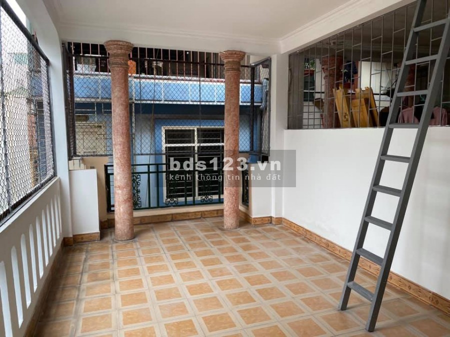 Bán nhà đẹp ở luôn phố Bằng Liệt, Hoàng Mai 36m2, 5 tầng, chỉ 3.15 tỷ
