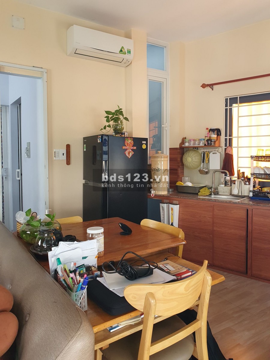CÁCH MẶT TIỀN LÊ QUANG ĐỊNH CHỈ 20M DT 57M2 5 TẦNG HẺM XE TẢI ĐẬU CỬA GIÁ 7 TỶ 7
