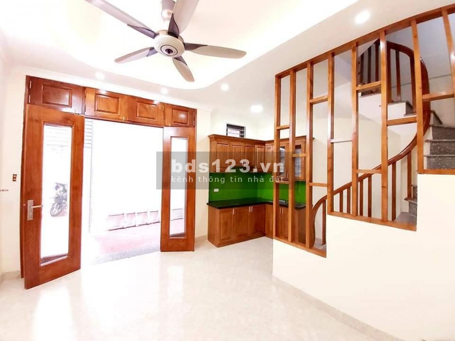 Phố Giáp Nhị DT 32m2 5 tầng MT 4.5 chỉ 2.93 tỷ. Nở Hậu. Siêu Đẹp. Ở Ngay. Giá Rẻ