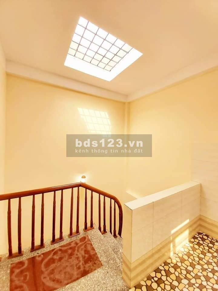 Phố Giáp Nhị DT 32m2 5 tầng MT 4.5 chỉ 2.93 tỷ. Nở Hậu. Siêu Đẹp. Ở Ngay. Giá Rẻ