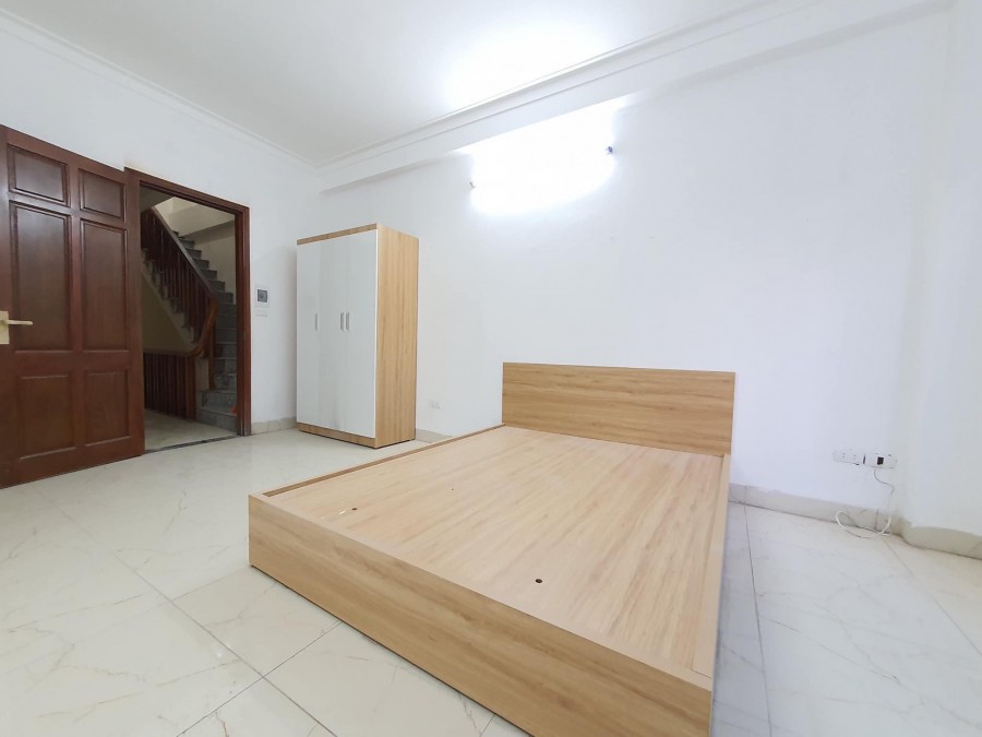 Nhà Hot Nguyễn Văn Cừ. Dòng Tiền 50tr. Full Đồ 68m. Chỉ 7 Tỷ Hơn.