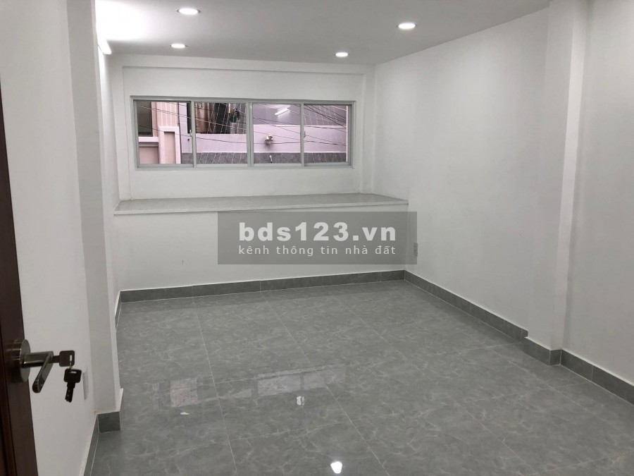 CÁCH MẶT TIỀN 20M TRUNG TÂM Q10 HẺM NHỰA 4M CHỈ 4.55 TỶ
