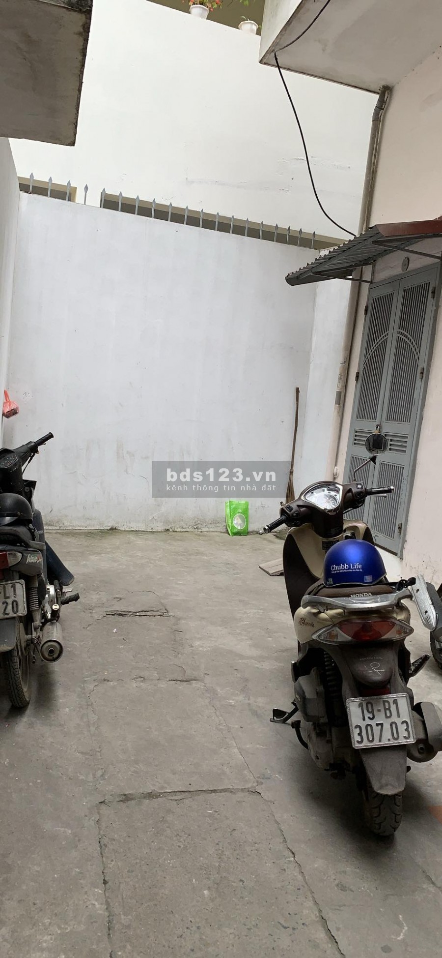 Cần bán nhà Đội Cấn, trung tâm quận Ba Đình, gần Lăng Bác, Công viên, trường học
