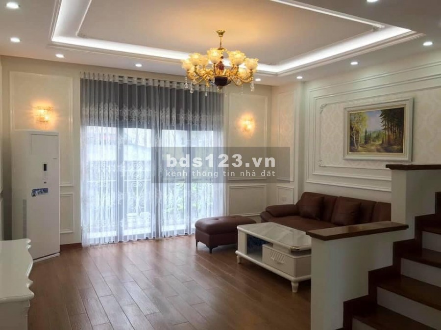 Cần bán nhà mặt ngõ khu vực Hà Đông.
