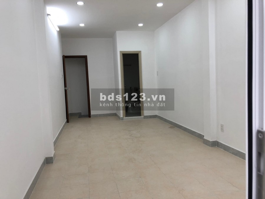 CÁCH MẶT TIỀN 20M TRUNG TÂM Q10 HẺM NHỰA 4M CHỈ 4.55 TỶ