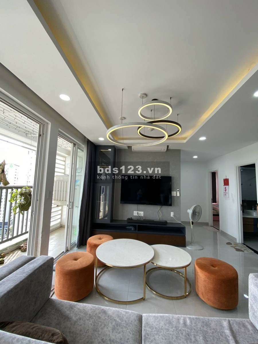 Bán căn hộ cao cấp Orchard Park View,căn góc 90m/3PN 6.5 Tỷ/ hợp đồng mua bán, có chỗ đậu ô tô