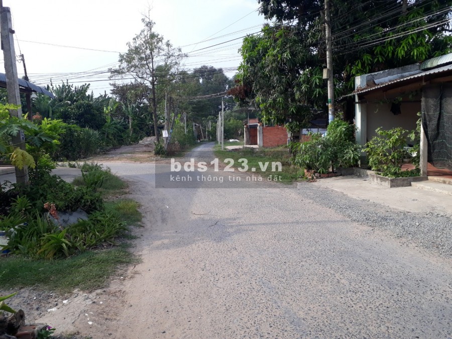 Đất Gần Quốc Lộ 22 KHu Dân Cư Đông Thổ Cư Full