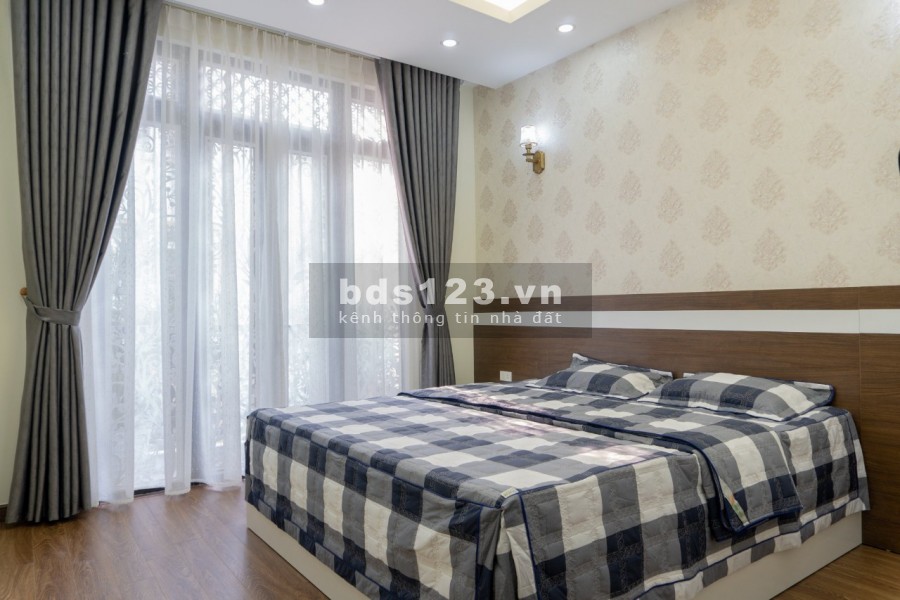 Bán nhà liền kề dịch vụ Vạn Phúc Q.Hà Đông 45m 5 tầng, kinh doanh văn phòng giá chí 7.18 tỷ.