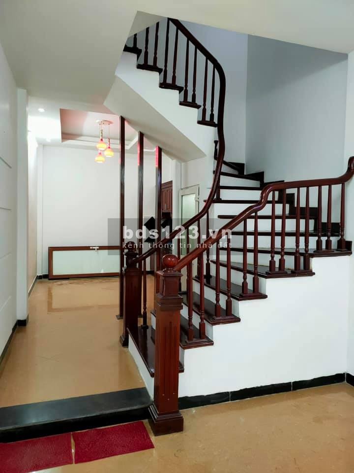 Bán nhà Minh Khai đối diện Time city dòng tiền tốt