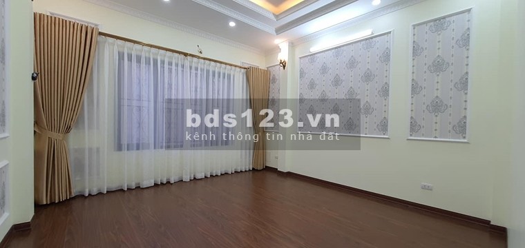 Bán nhà phân lô Tây Sơn, Đống Đa, 38mx 5t, oto , kinh doanh, nhỉnh 3 tỷ.