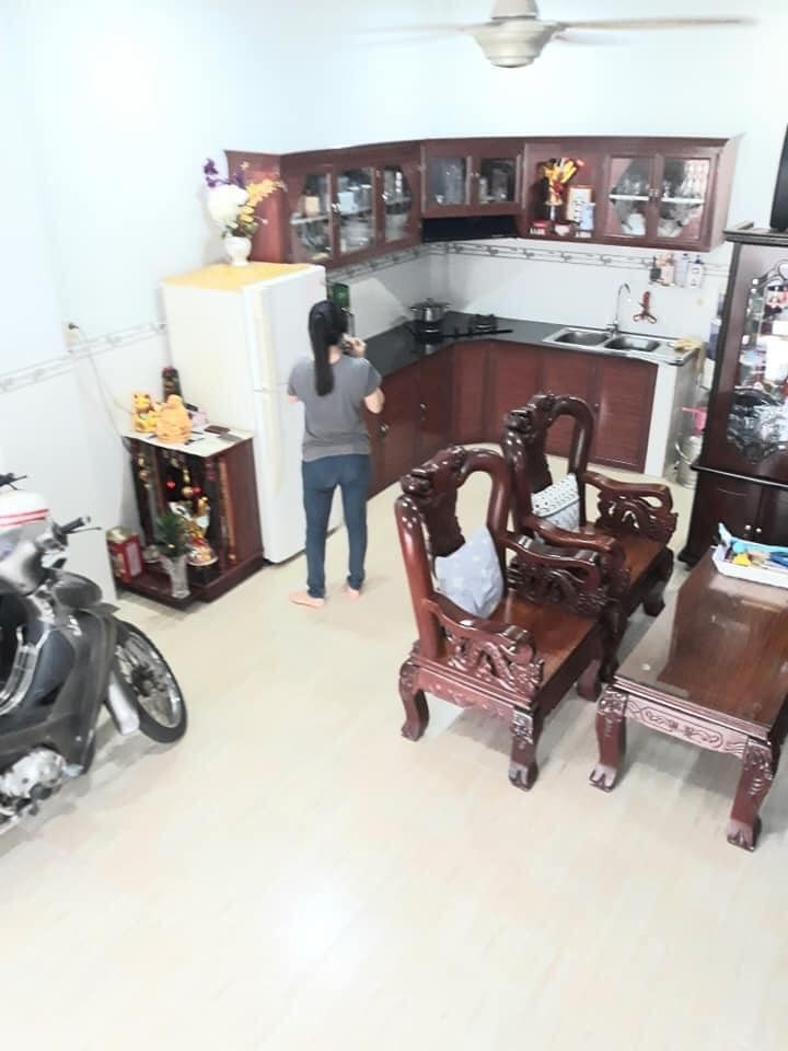 CẦN BÁN gấp nhà chính chủ Cách Mặt tiền đường chỉ 1 căn nhà Hẻm nhựa trước nhà 6M Huỳnh Thiện Lộc dt 35m2 Tân Phú