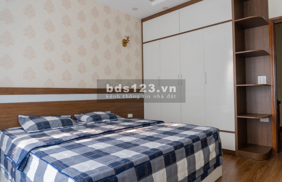Bán nhà liền kề dịch vụ Vạn Phúc Q.Hà Đông 45m 5 tầng, kinh doanh văn phòng giá chí 7.18 tỷ.