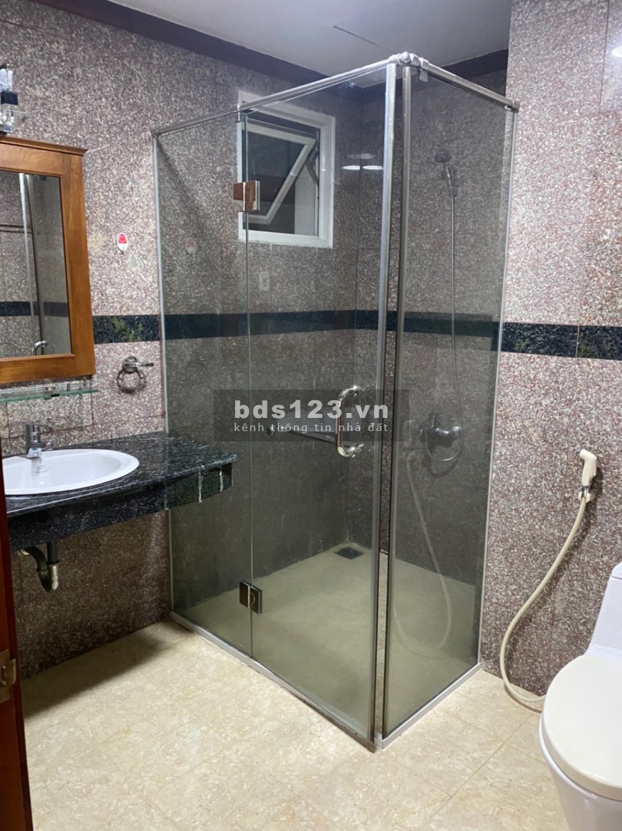 Bán Gấp căn hộ Giai Việt 125m2 full nội thất