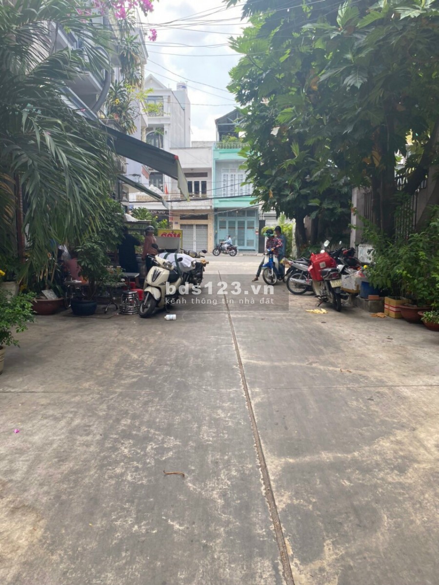 Bán nhà hẻm xe tải 129/ Đường Lạc Long Quân nối dài - P1 Quận 11, DT: 4,5m x 8,95m. 41m2. Giá 5,9 Tỷ
