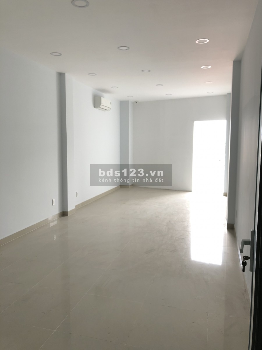 Nhà Mặt Tiền đường Nơ Trang Long: Trệt 5 Lầu 11P Full Máy Lạnh-WC riêng-Thang Máy