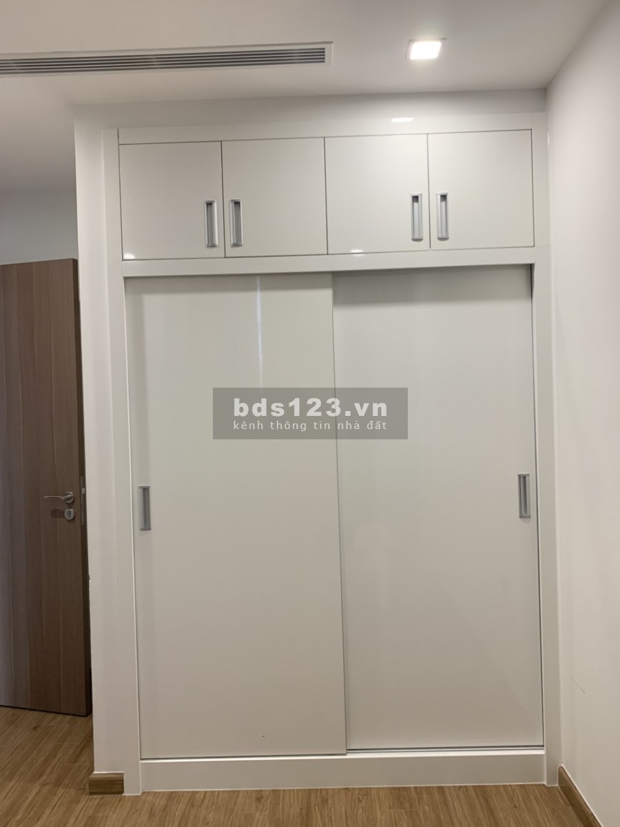 Căn hộ cho thuê Vinhomes Green Bay: 63m2 2pn đồ cơ bản, giá sau dịch 9.5tr/tháng. LH:0932477586