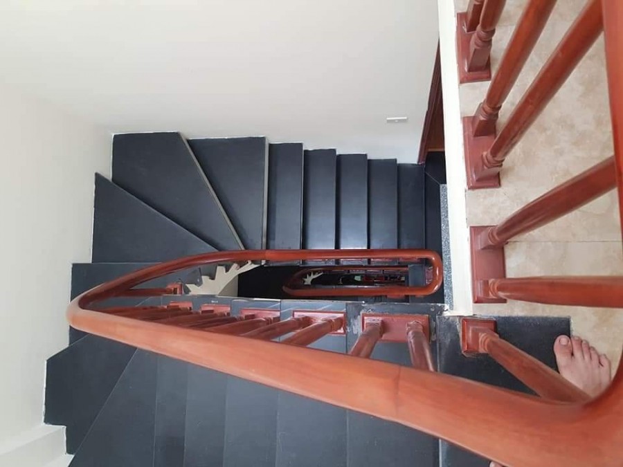 Bán nhà ngõ 10 Khương Thượng diện tích 50m x 4 tầng giá 4.6 tỷ