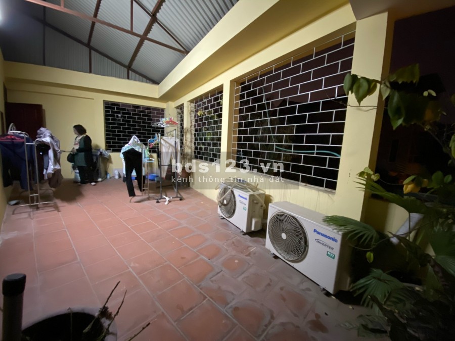 Bán nhà Phân lô P. Lạc Trung Gara 7 chỗ vỉa hè rộng giá 7 tỷ