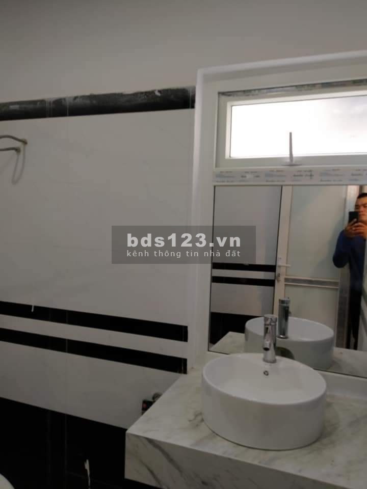 Phan Đình Giót 30m2x 5 tầng MT 5.5m cách trục chính Quang Trung 100m giá 3.2 tỷ