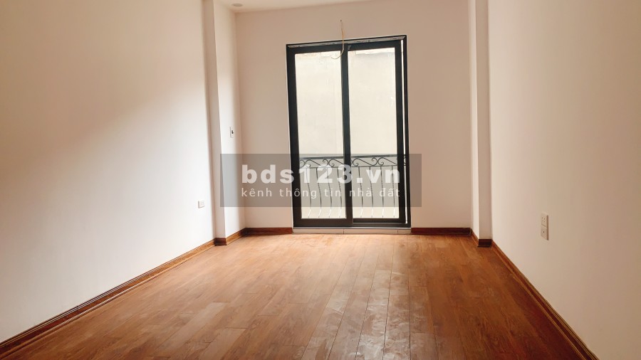 Bán nhà xây mới gần ngay mặt ngõ ôtô An Dương Vương- Phú Thượng full nội thất, Giá 2,25 Tỷ. LH 0966286718