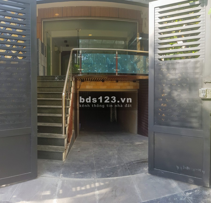 Cho thuê MB văn phòng 100m2 ở KDC Him Lam Q7 giá 12tr chốt