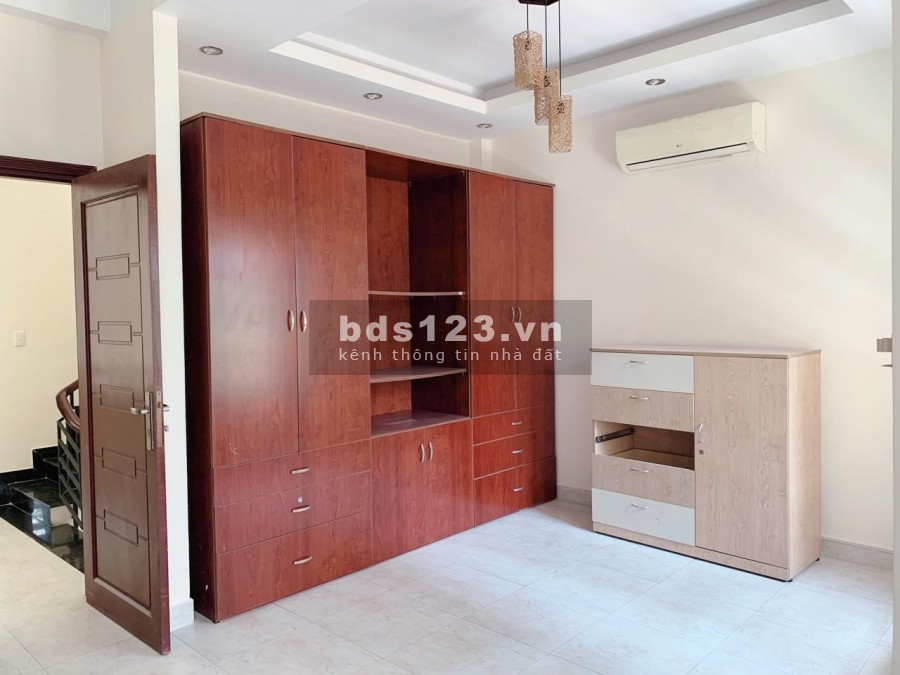 CHO THUÊ VILLA 420M2 GARA,TRỆT 2 LẦU 5 PHÒNG AN PHÚ QUẬN 2