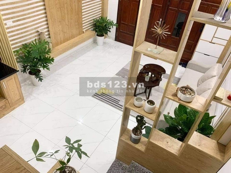 Bán nhà xuân la,ngõ thông, bagac, 40m2, mt 4,8m,7 tỷ