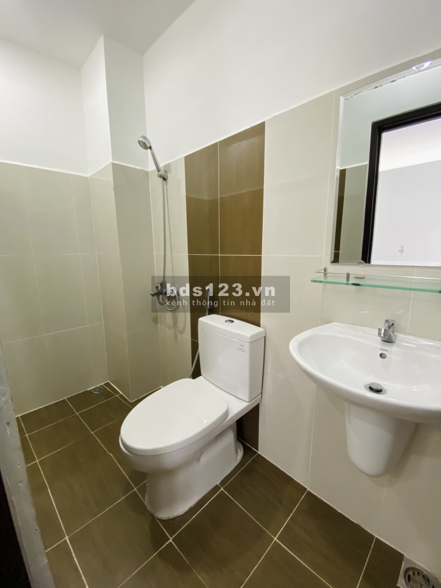 Căn 1phòng ngủ và bếp riêng biệt, cửa sổ lớn view đẹp tòa chính chủ