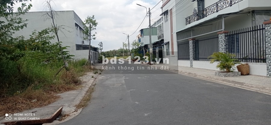 Nhà đẹp giá rẻ 5x20m2 sổ hồng chính chủ