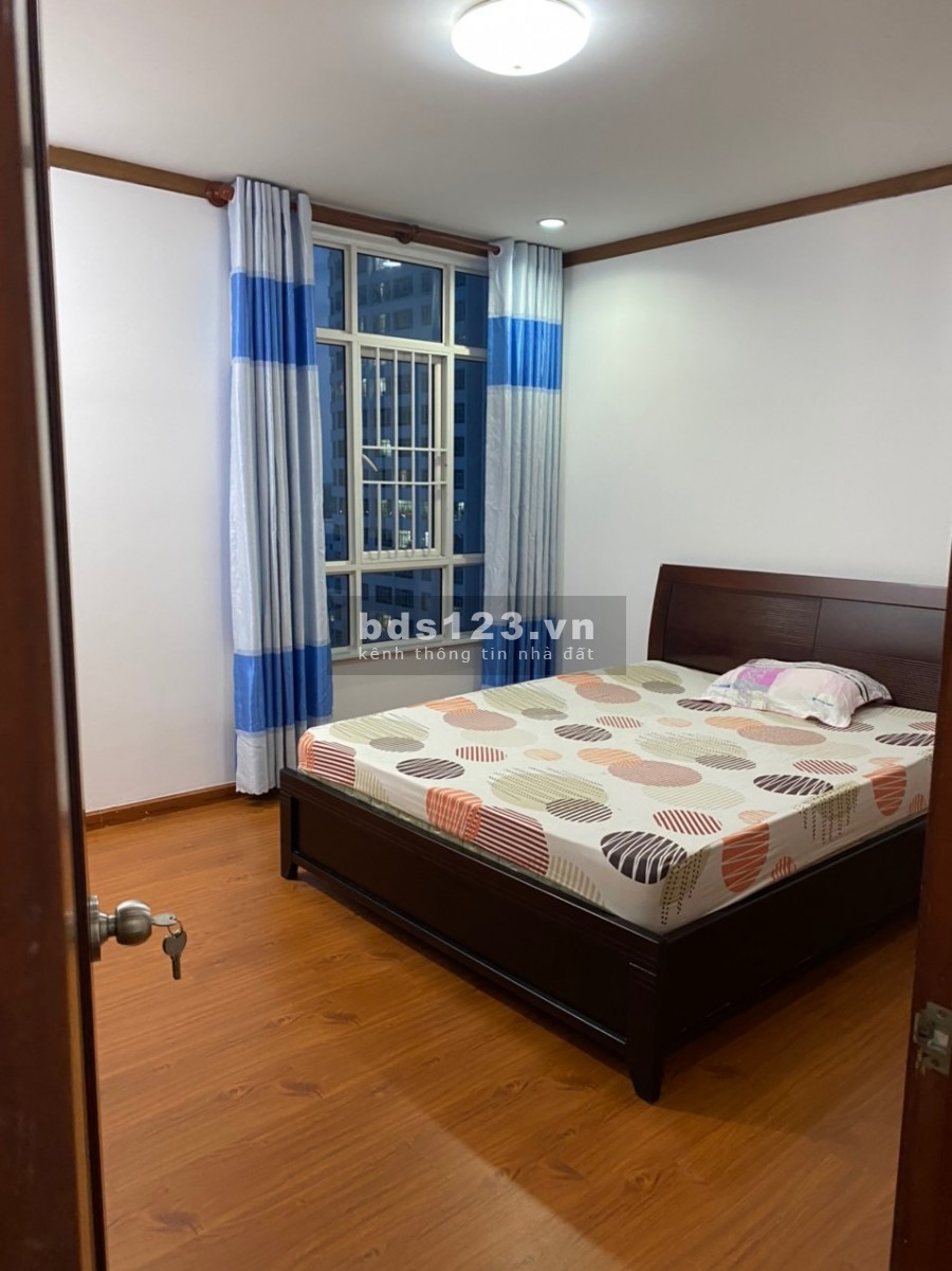 Bán Gấp căn hộ Giai Việt 125m2 full nội thất