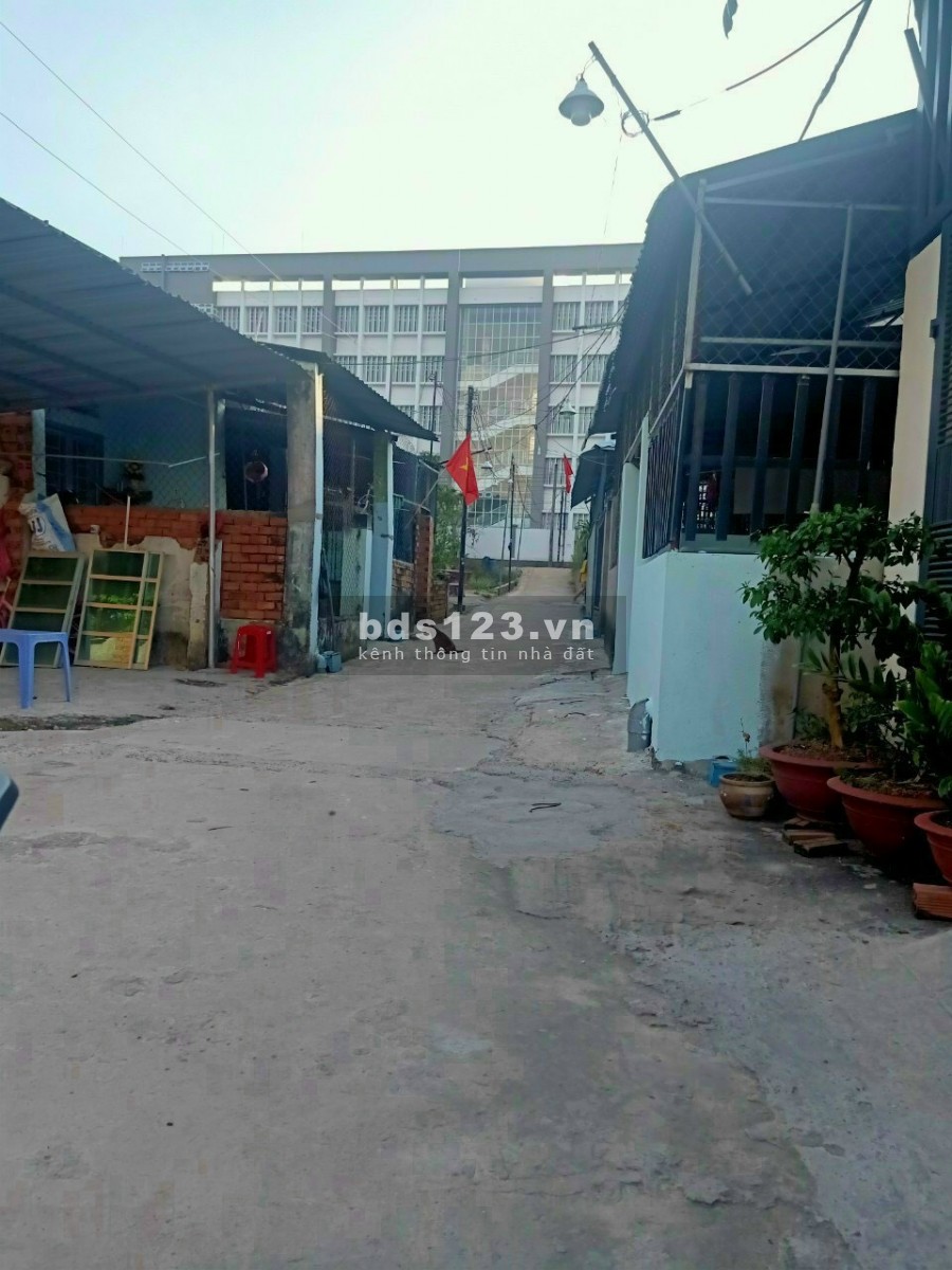 Đất thổ cư Tân Đông Hiệp, gần trường THPT Nguyễn Thị Minh Khai, giá 1.125tỷ, DT 90m2, SHR, 0563603460 Nguyên.