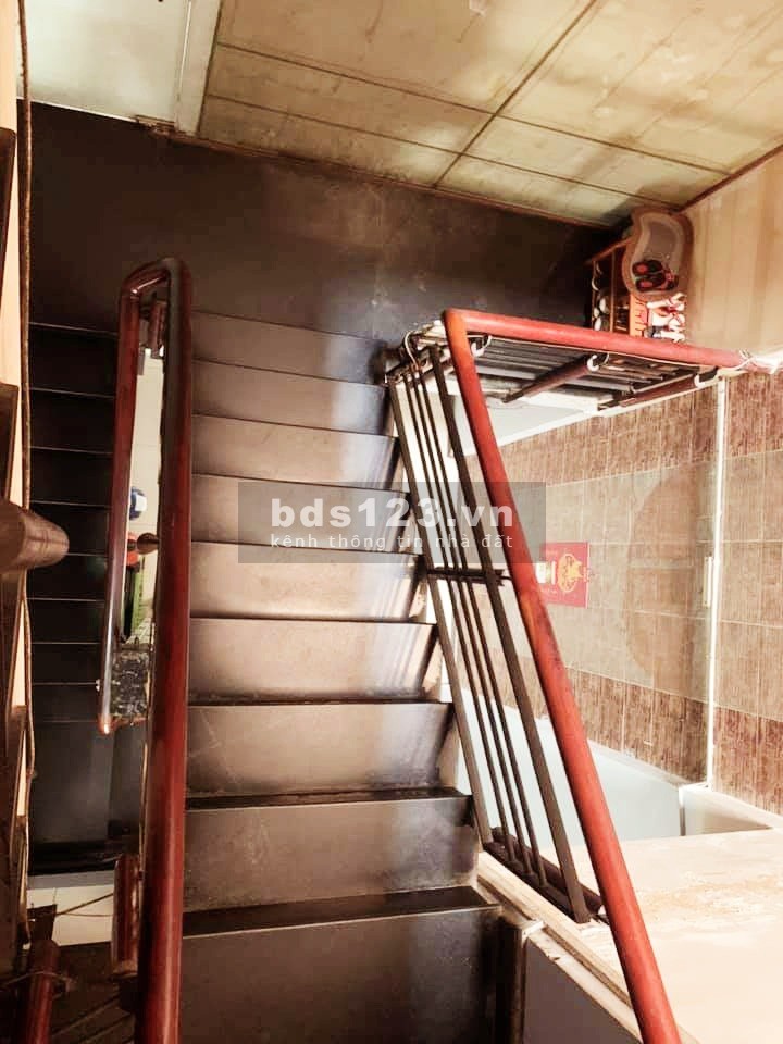 Bán nhà mặt tiền Nguyễn Cửu Đàm 84m2 ( 4,2x20 ) giá chỉ 13 tỷ vị trí Vip 130tr/m2