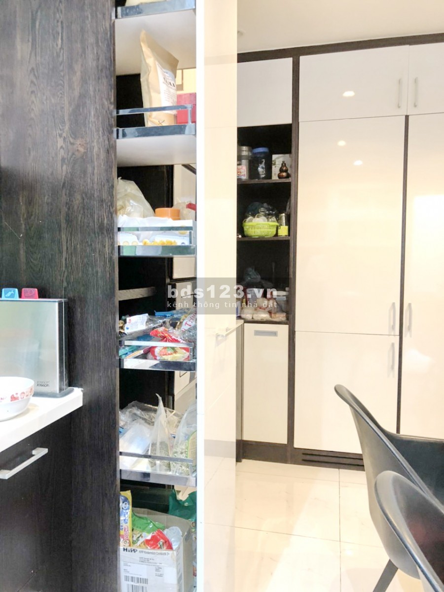 Bán nhà đẹp 3 lầu mặt tiền chợ Nguyễn Thị Tần Phường 2 Quận 8 - LH Ms Sương 0933862860