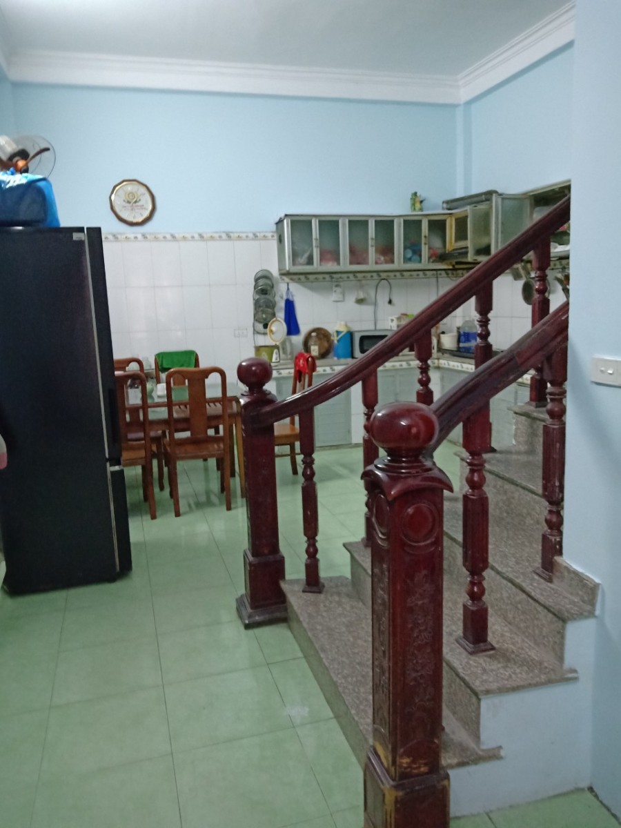 Nhà nguyên căn 62mx4 tầng, 4 ngủ 3Wc, nhà mới đẹp, sạch, thoáng, điện cực rẻ