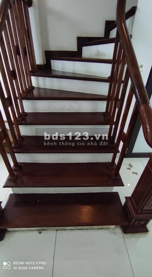 Bán gấp nhà phố Nguyễn Sơn, Long Biên, Hà Nội.