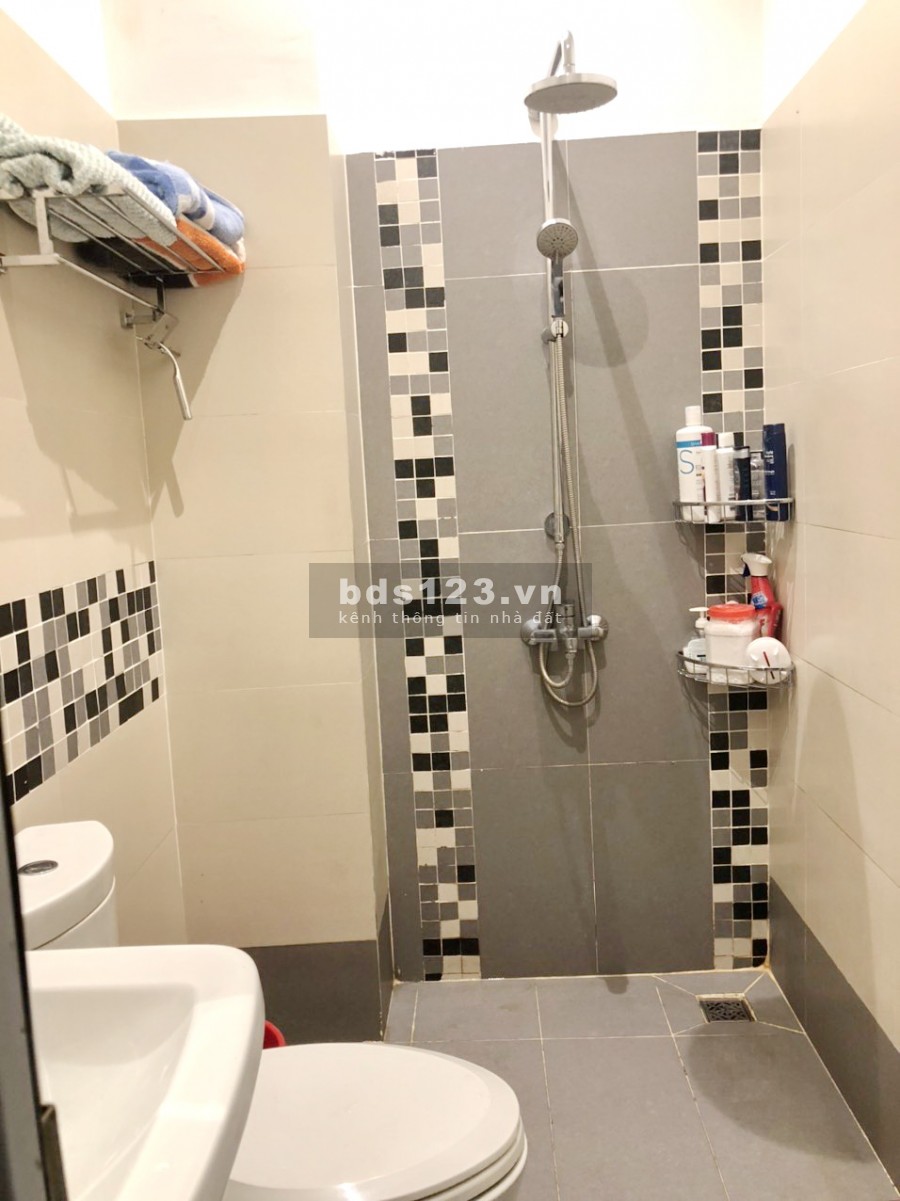 Bán nhà đẹp 3 lầu mặt tiền chợ Nguyễn Thị Tần Phường 2 Quận 8 - LH Ms Sương 0933862860