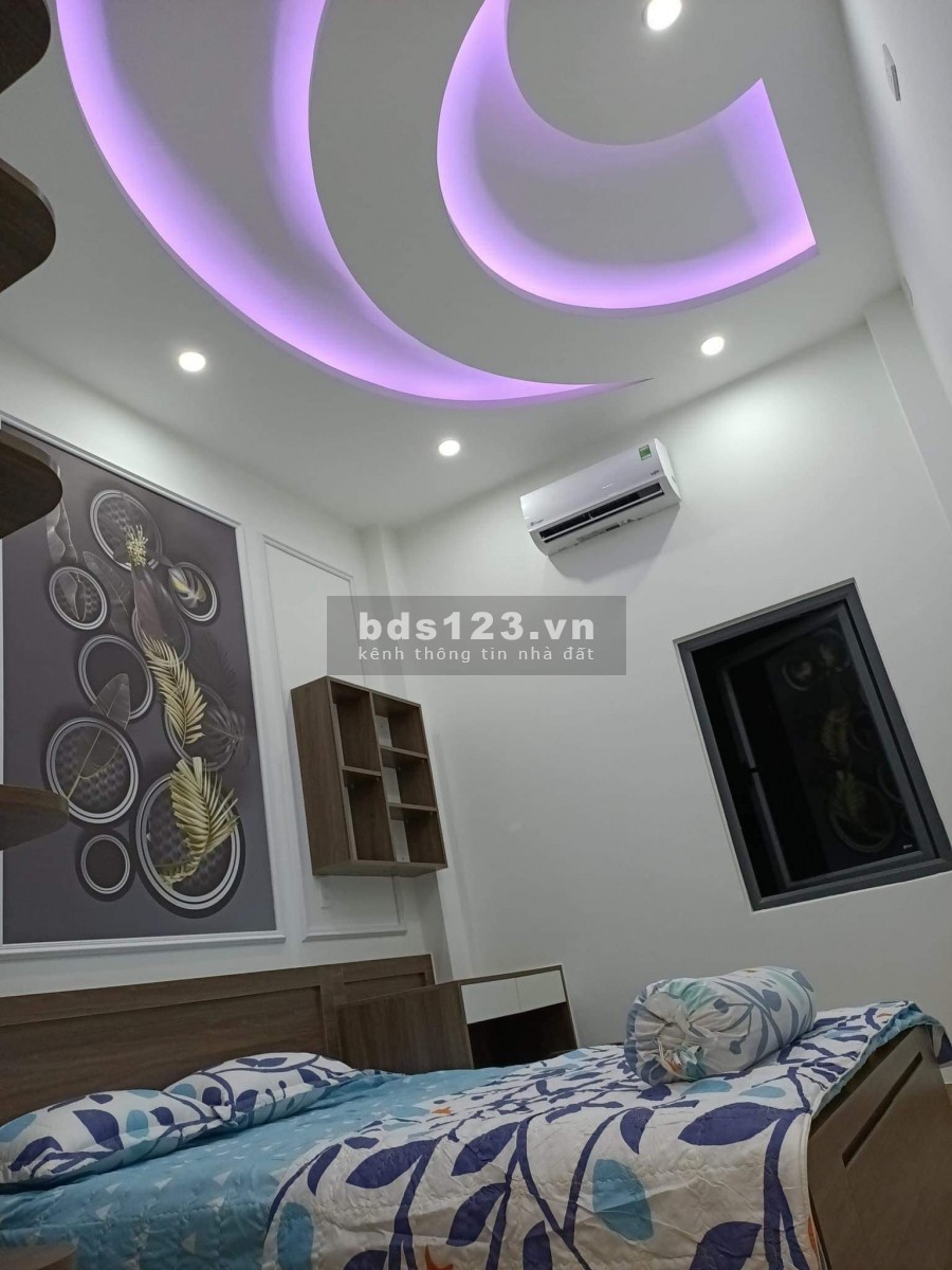 Bán nhà Tô Hiệu kiệt 6m , sau lưng nhà mặt tiền