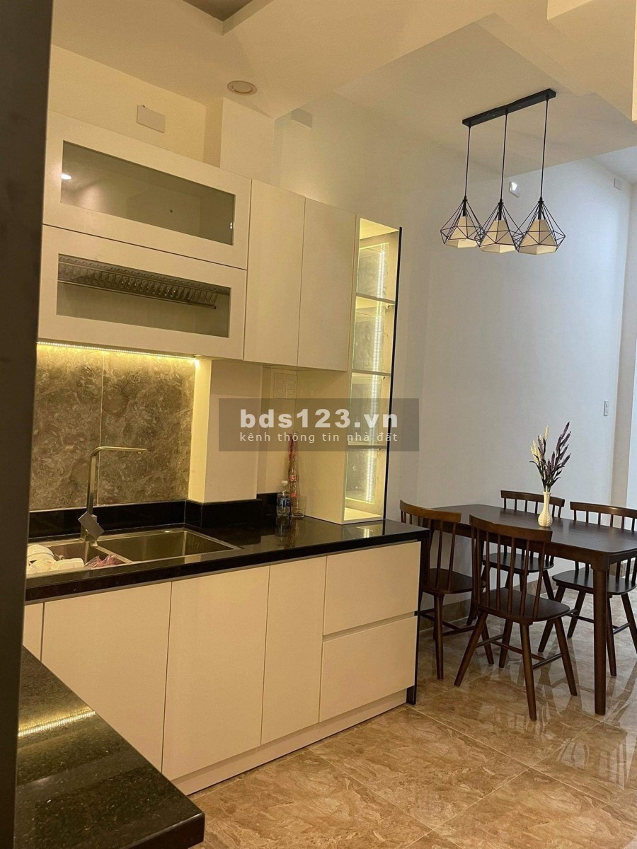 Bán nhà Tô Hiệu kiệt 6m , sau lưng nhà mặt tiền
