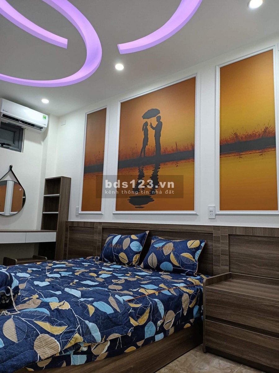 Bán nhà Tô Hiệu kiệt 6m , sau lưng nhà mặt tiền