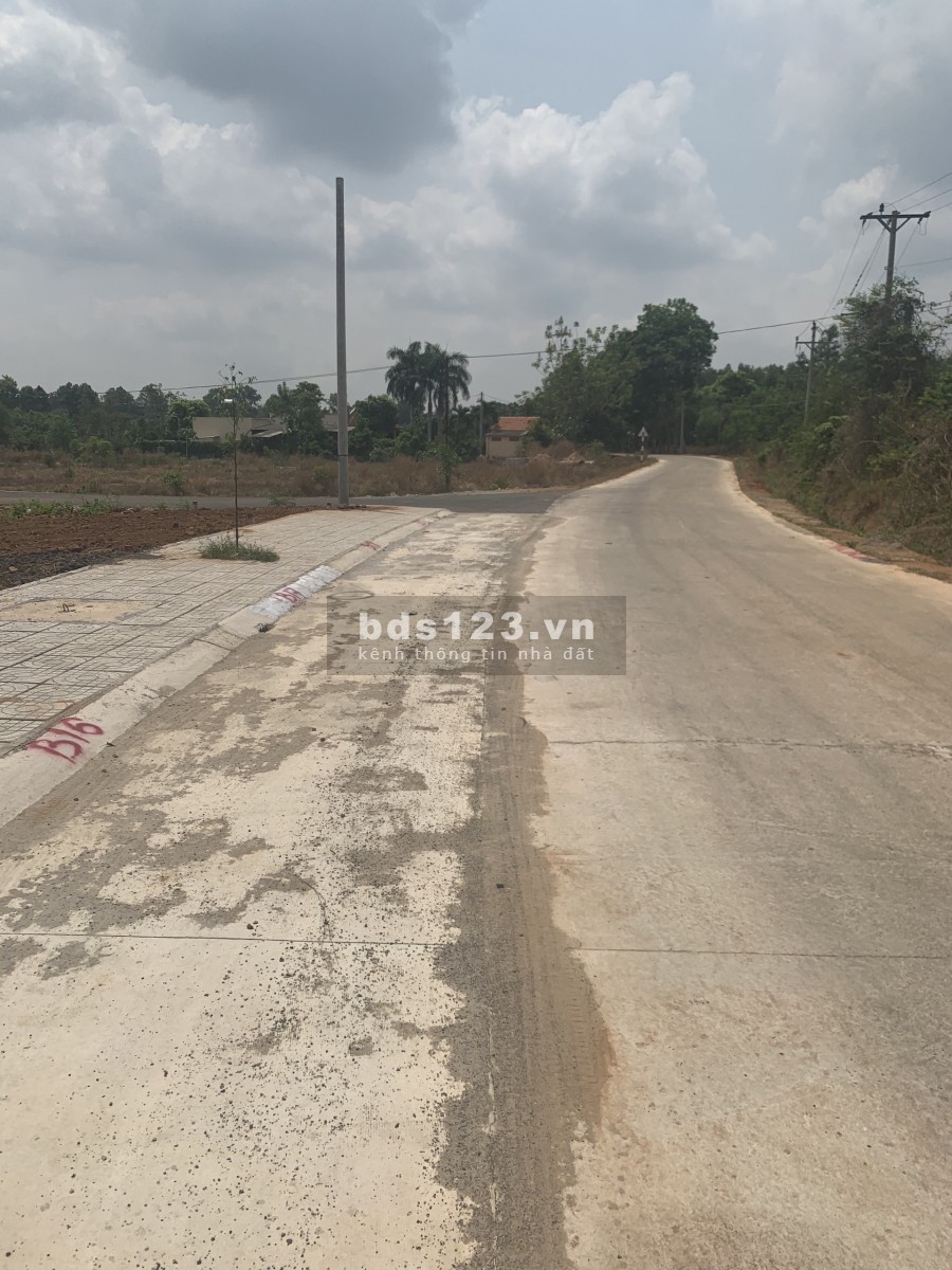 Bán đất phường Hắc Dịch Thị Xã Phú Mỹ giá 990 triệu nền 140m2 ngang 5m