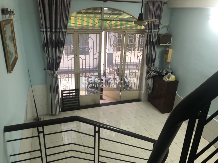 Cho thuê nhà 1 trệt + 2 lầu 3pn Hẻm 701 Trần Xuân Soạn, Quận 7